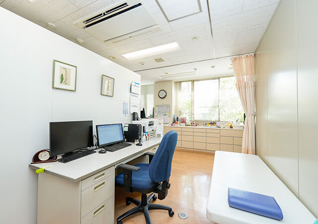 診察室1